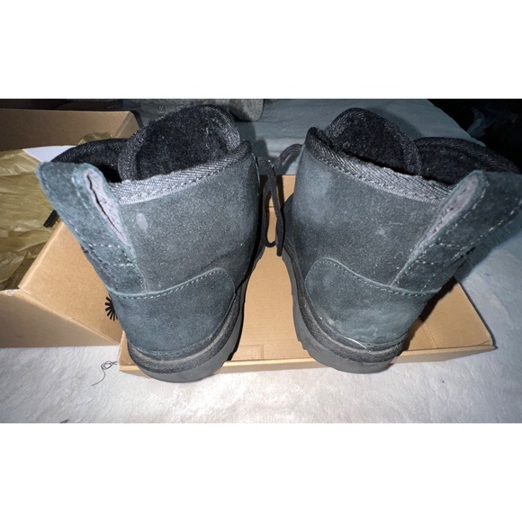 Men’s UGGs Neumel Black Ankle Boots - Picture 6 of 9